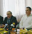Народные депутаты В.Богуслаев (слева) и В. Колесниченко
